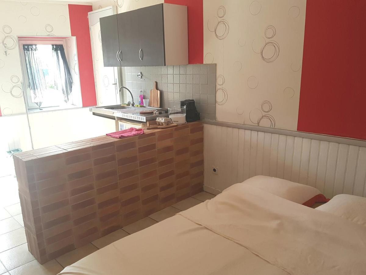 Maisonette Proche Bourges 1 Piece Mehun-sur-Yevre Exterior photo